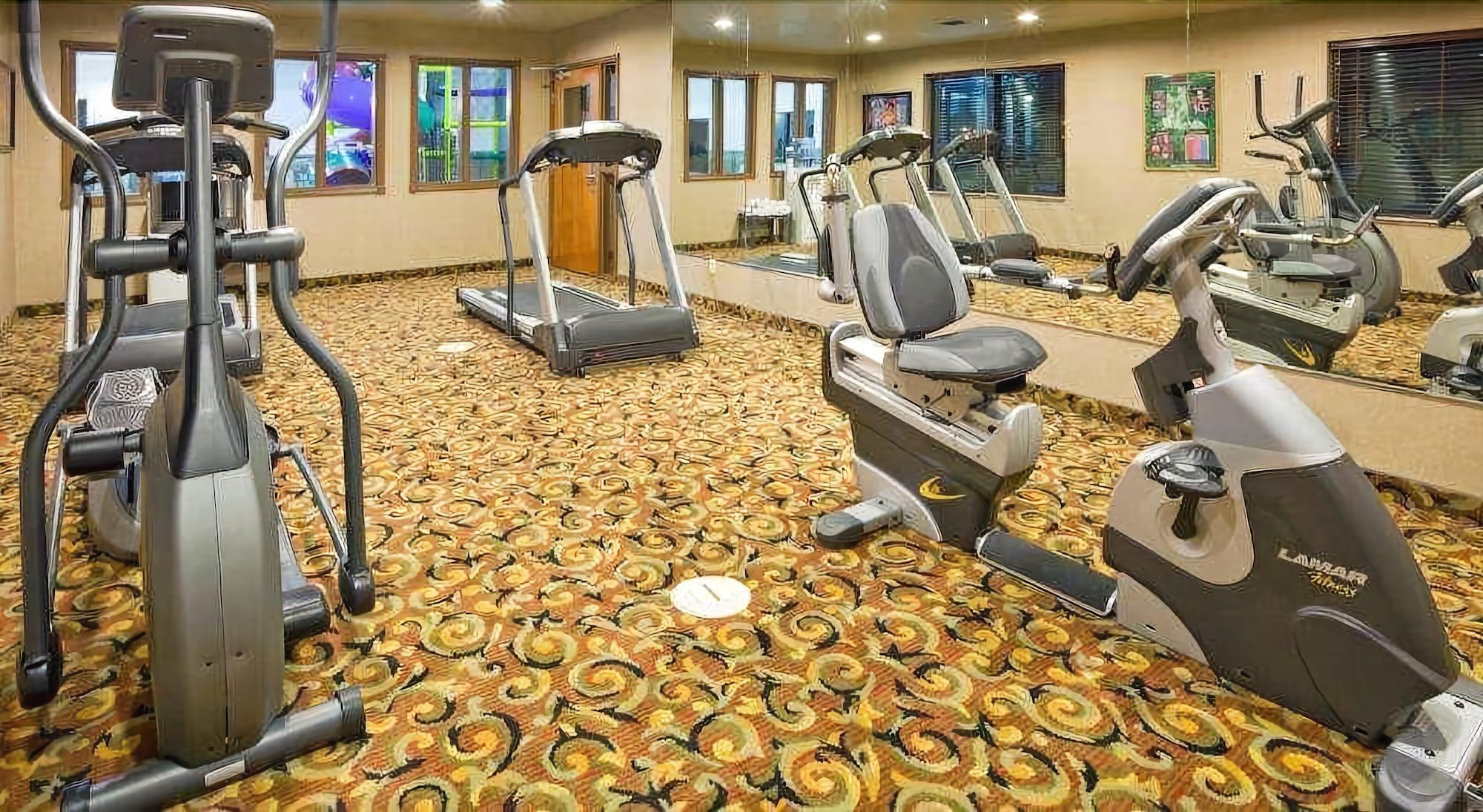 Baymont Inn & Suites By Wyndham סטרגיס מראה חיצוני תמונה