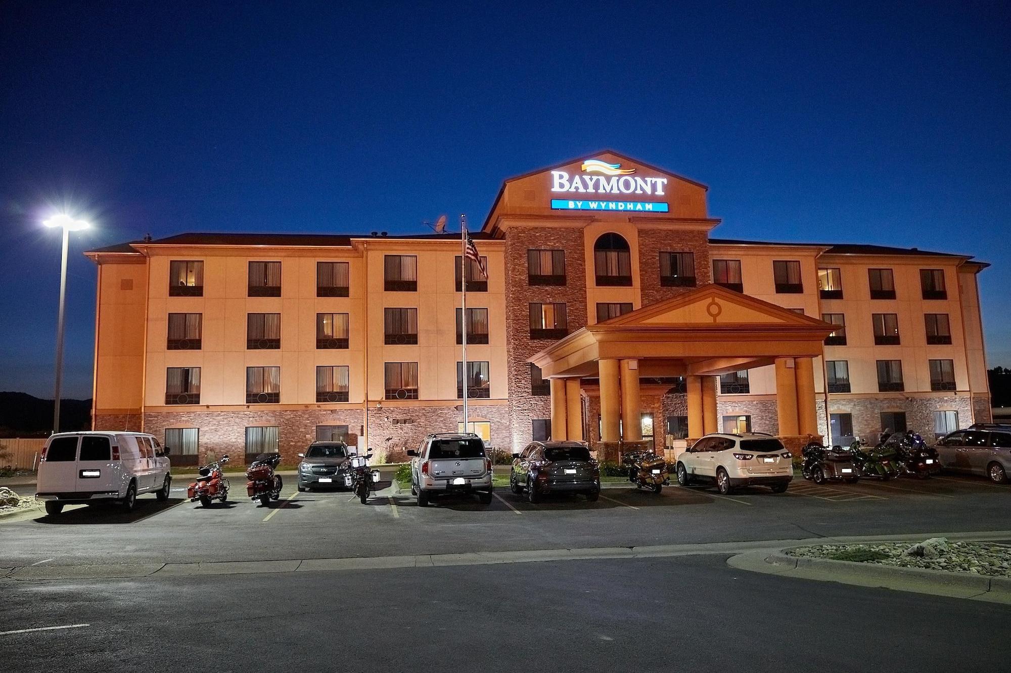Baymont Inn & Suites By Wyndham סטרגיס מראה חיצוני תמונה