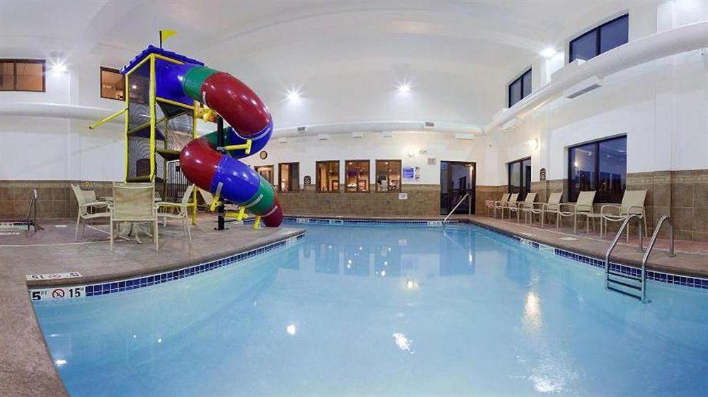 Baymont Inn & Suites By Wyndham סטרגיס מראה חיצוני תמונה